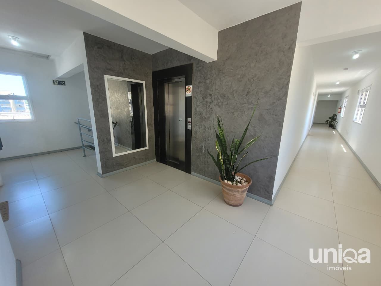 Apartamento para venda 02 dormitórios Suíte garagem bairro Camobi ed Lori