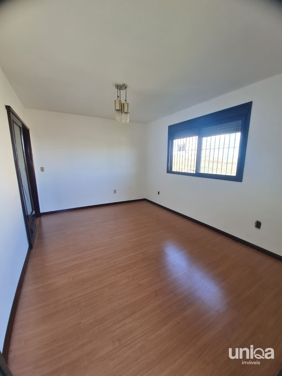 Casa de 197m2 com terreno de 15x35 para venda no perpetuo so