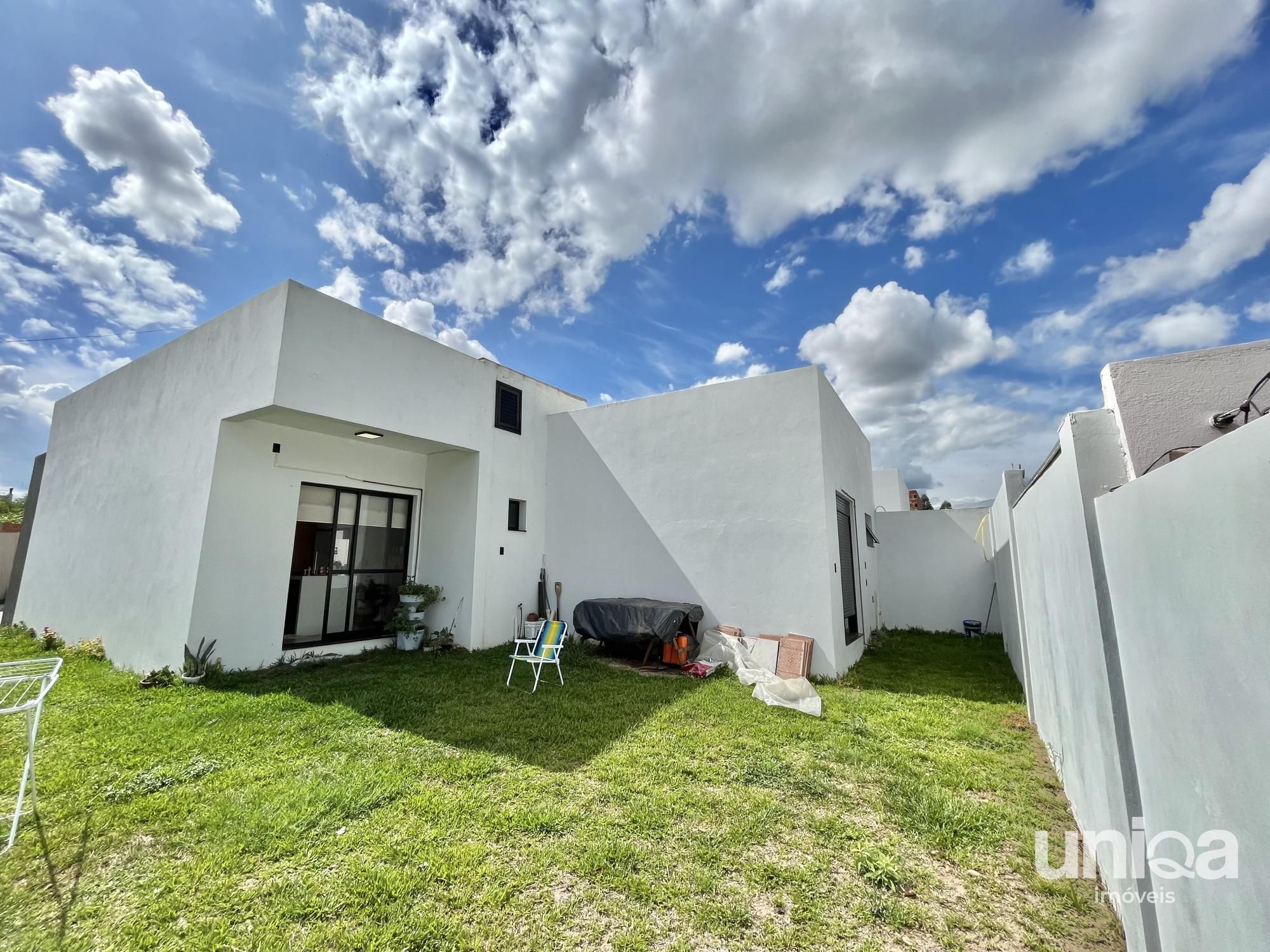Casa à venda em condomínio fechado