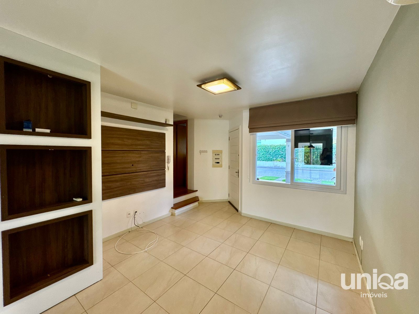 Casa estilo Sobrado para venda em Santa Maria com 03 dormitórios Garagem para 02
