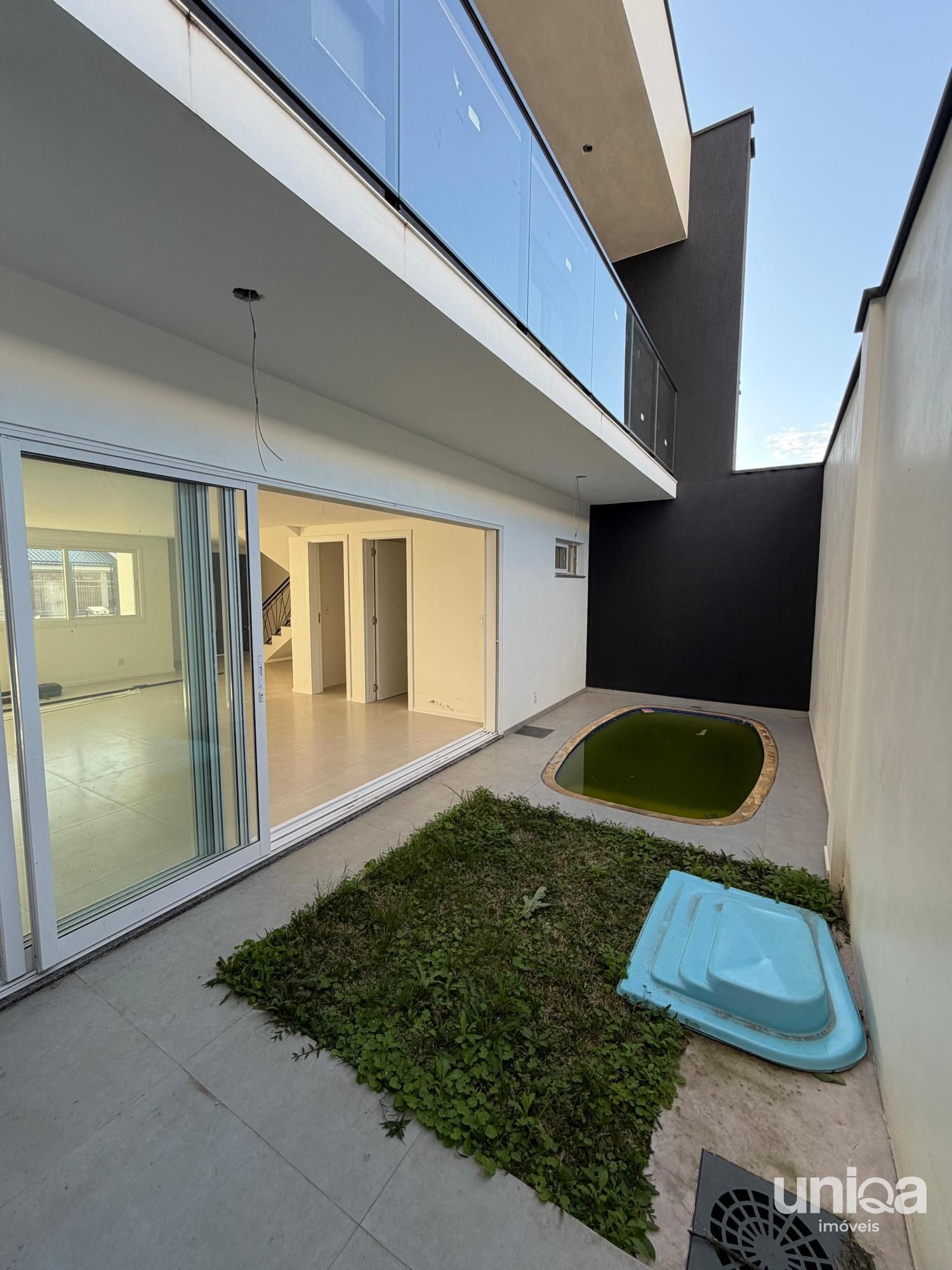 Casa nova 03 dorm piscina lareira para venda no Parque Santa Lúcia em Camobi