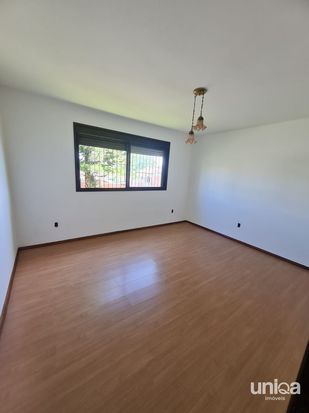 Casa de 197m2 com terreno de 15x35 para venda no perpetuo so