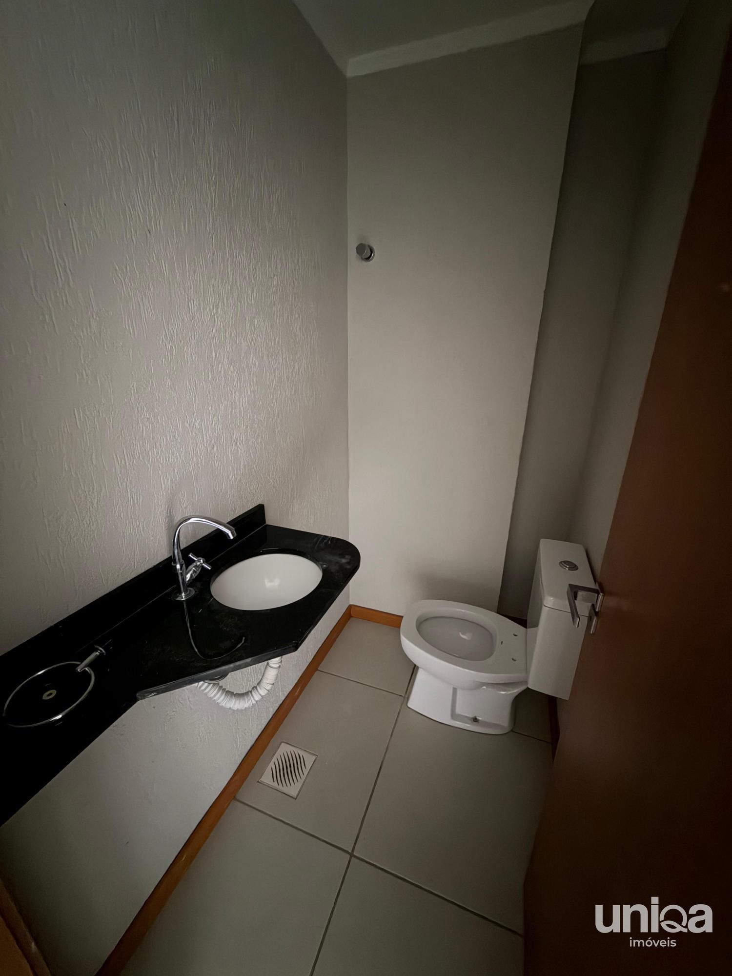 Apto 02 suítes + lavabo Sacada com churrasqueira garagem ed Platinum em camobi