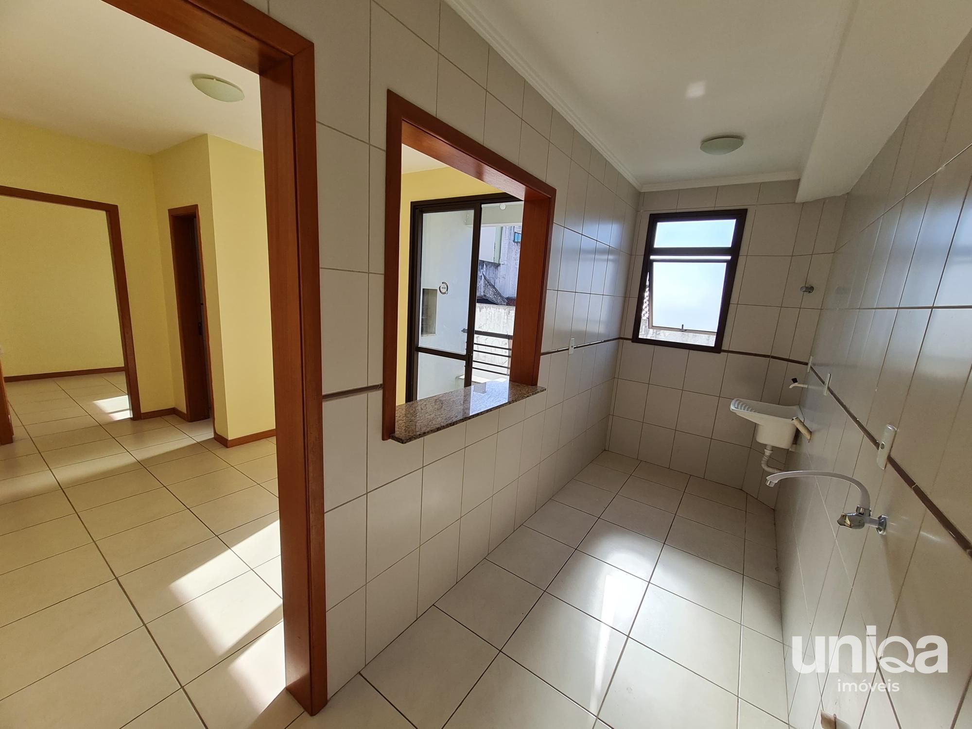 Apartamento 01 dormitório Elevador Garagem Sacada para venda em Santa Maria