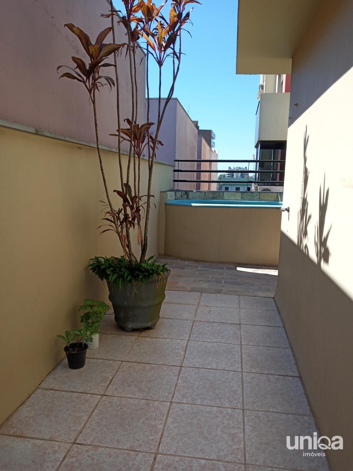 Apartamento Duplex de 03 dormitórios para comprar em Santa Maria com piscina lar