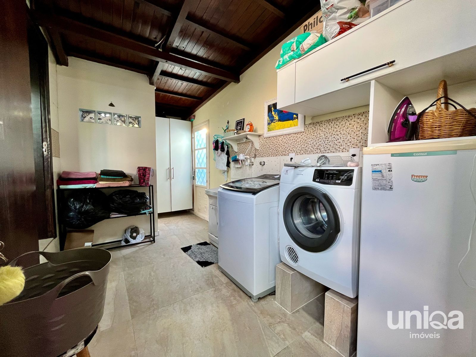 Casa 03 dormitórios com piscina para venda em Santa Maria