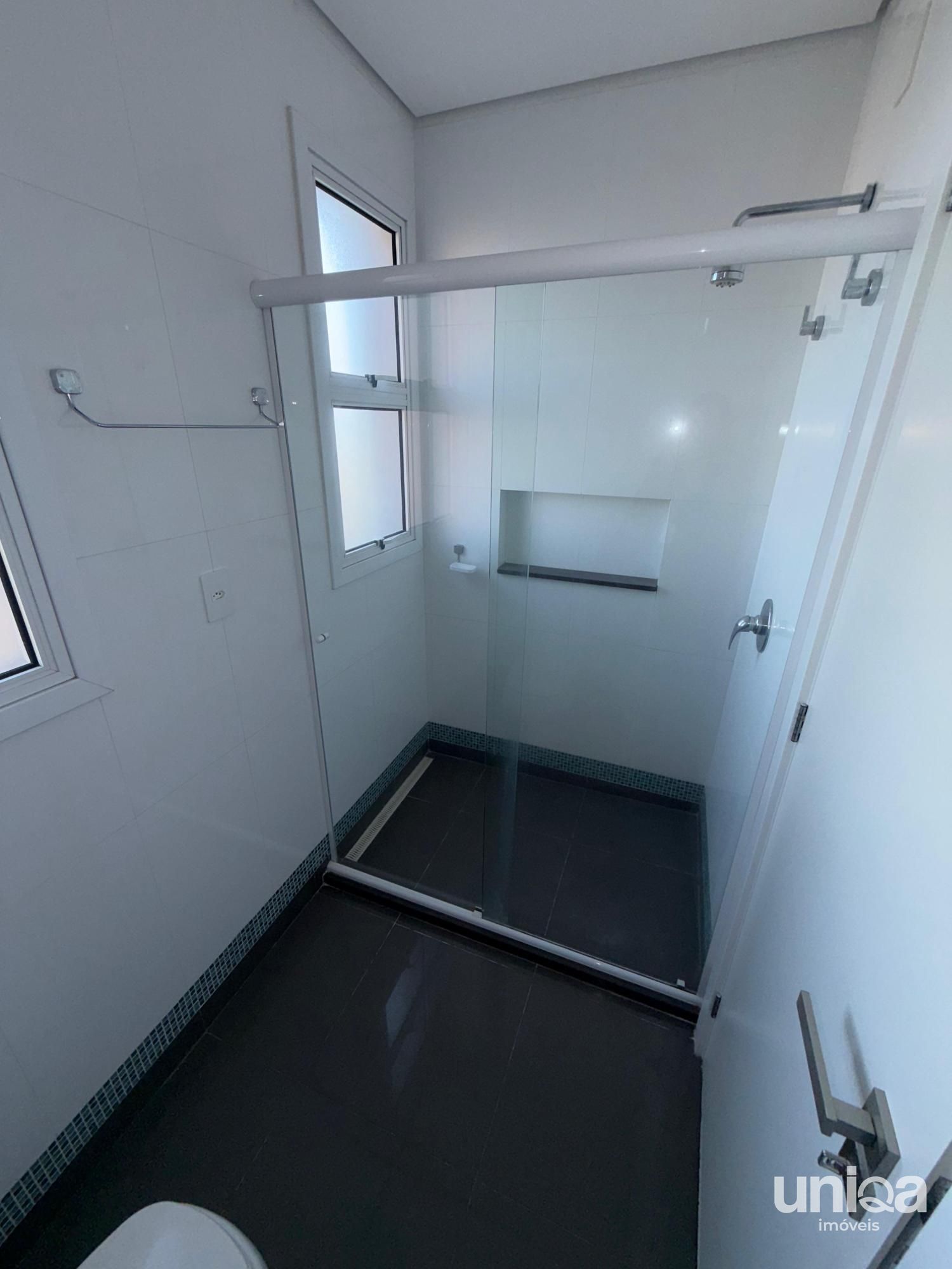 Apto novo alto padrão 03 suítes 02 vagas de garagem lado a lado no ed Tom Jobim
