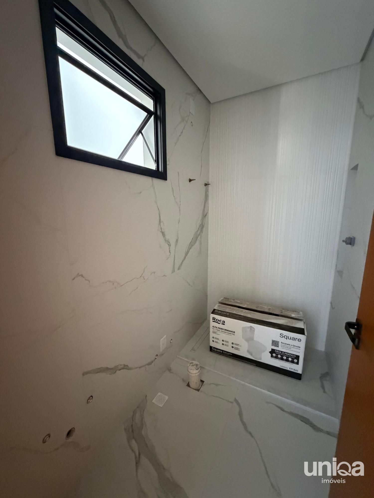 Casa nova 148m2 quarto/escritório no térreo + 02 suítes andar superior Camobi