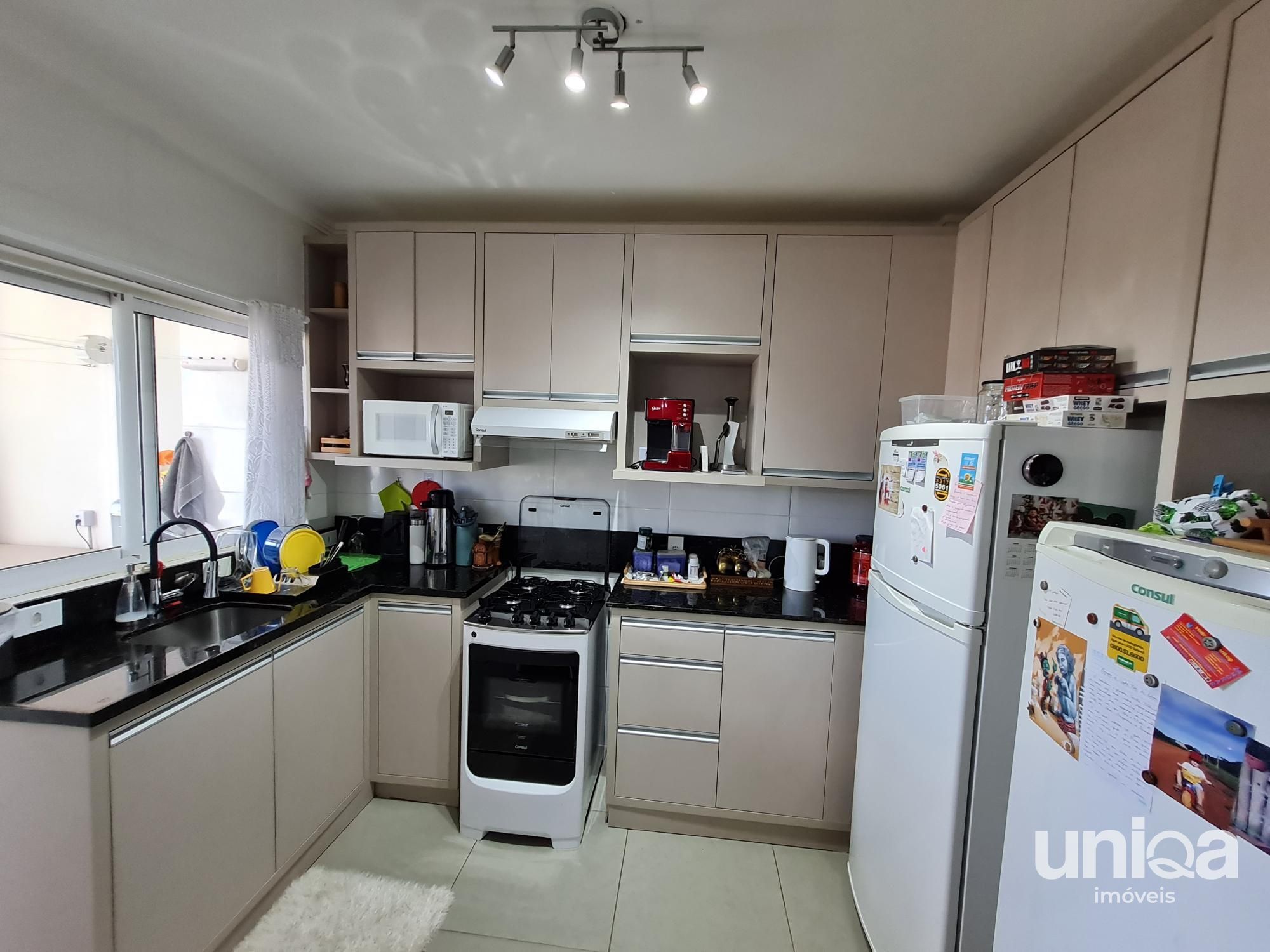 Apartamento de 02 dormitório Mobiliado no ed Torre de Vicenza em Santa Maria