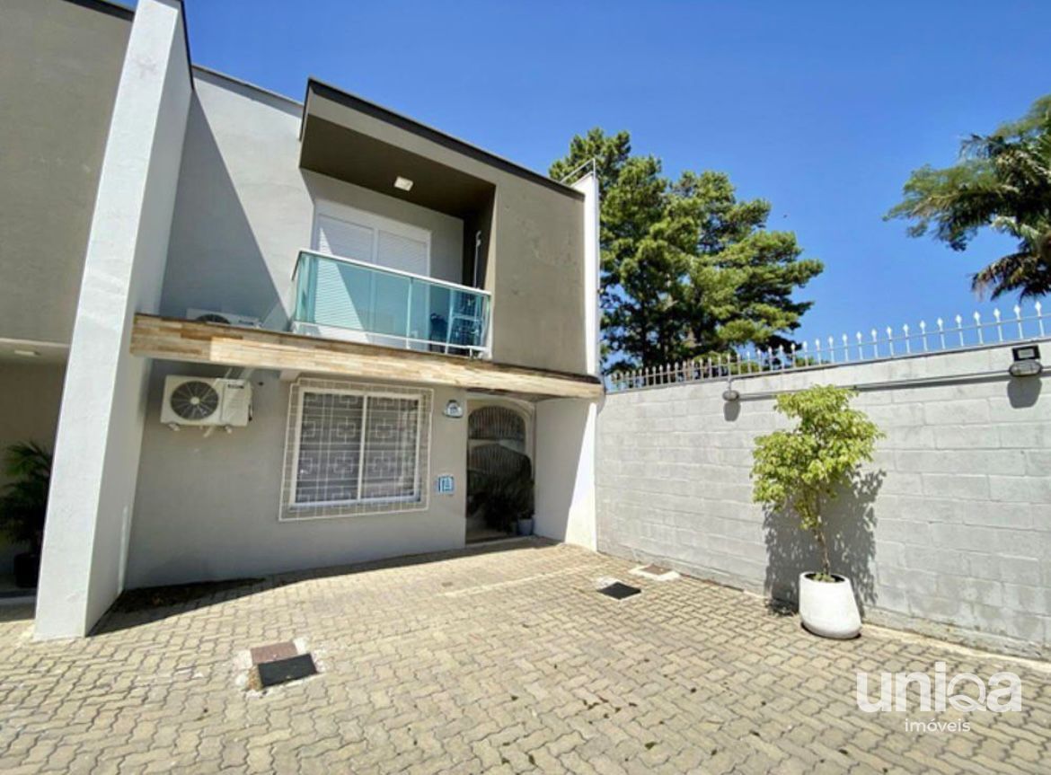 Casa de 2 dormitórios em condomínio fechado