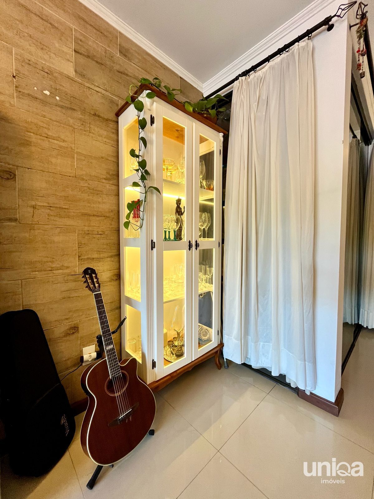 Casa 03 dormitórios com piscina para venda em Santa Maria