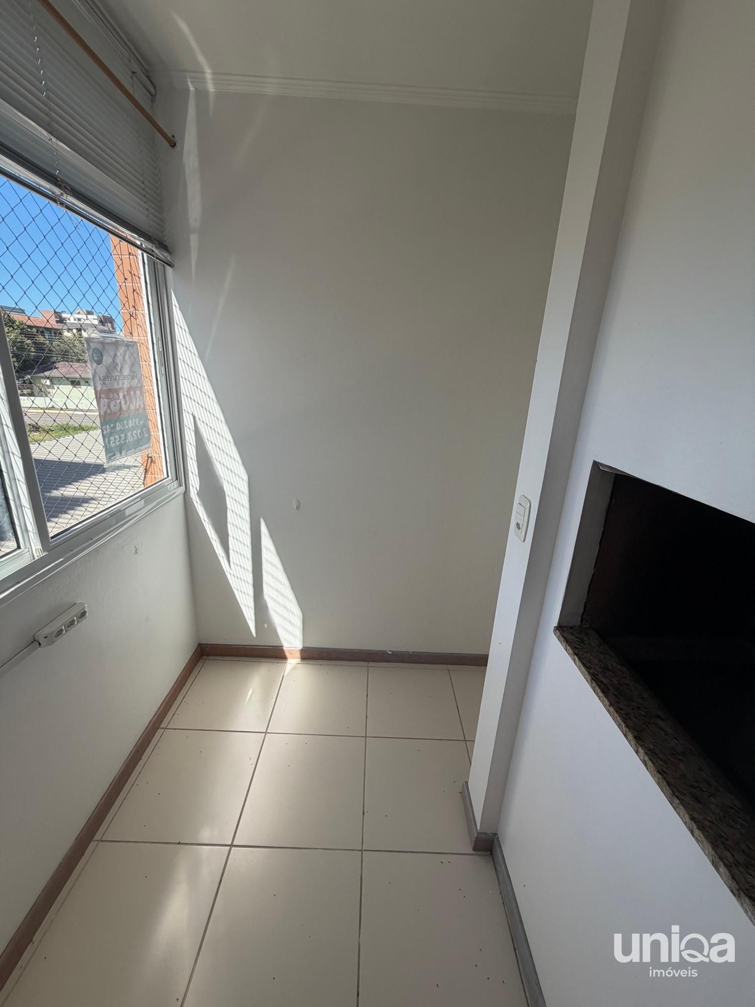 Apartamento com 01 dormitório churrasqueira e garagem em camobi ed Timbauvas