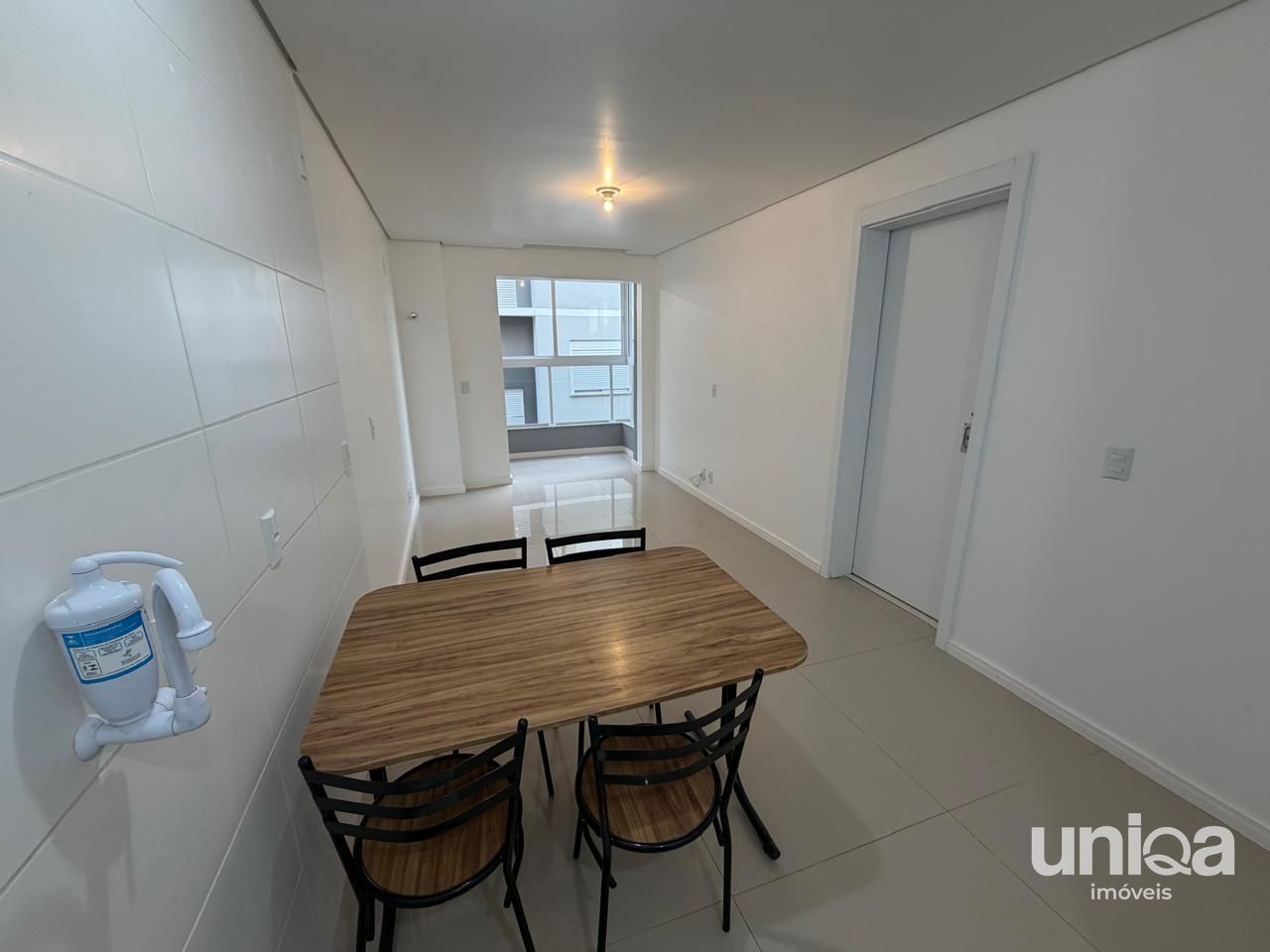 Alugo Apto 01 dormitório garagem em camobi próximo UFSM - ed Live