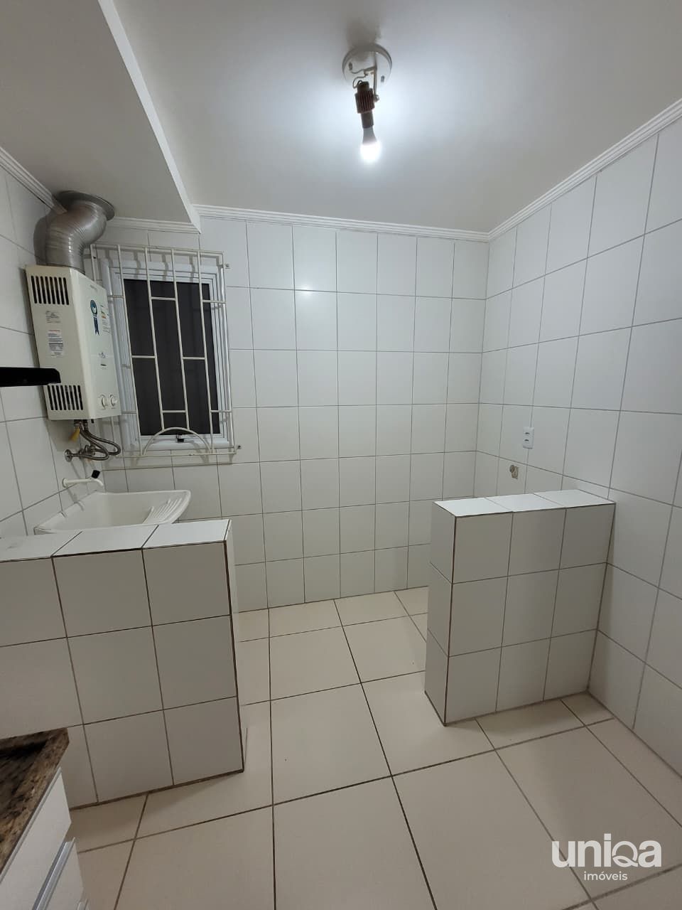 Apartamento com 01 dormitório churrasqueira e garagem em camobi ed Timbauvas