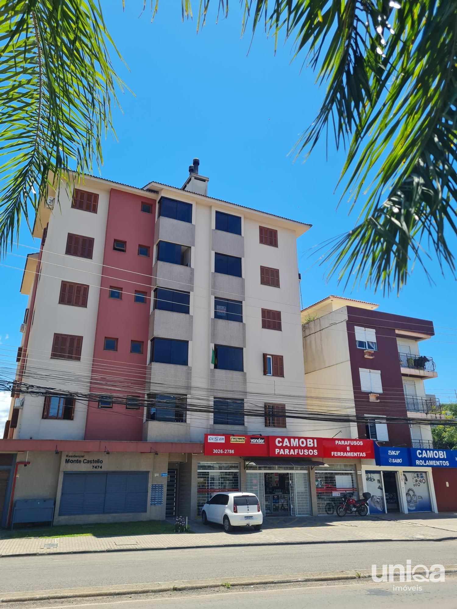 Apartamento 02 dormitórios Suíte Sacada e Churrasqueira no ed Monte Castello em