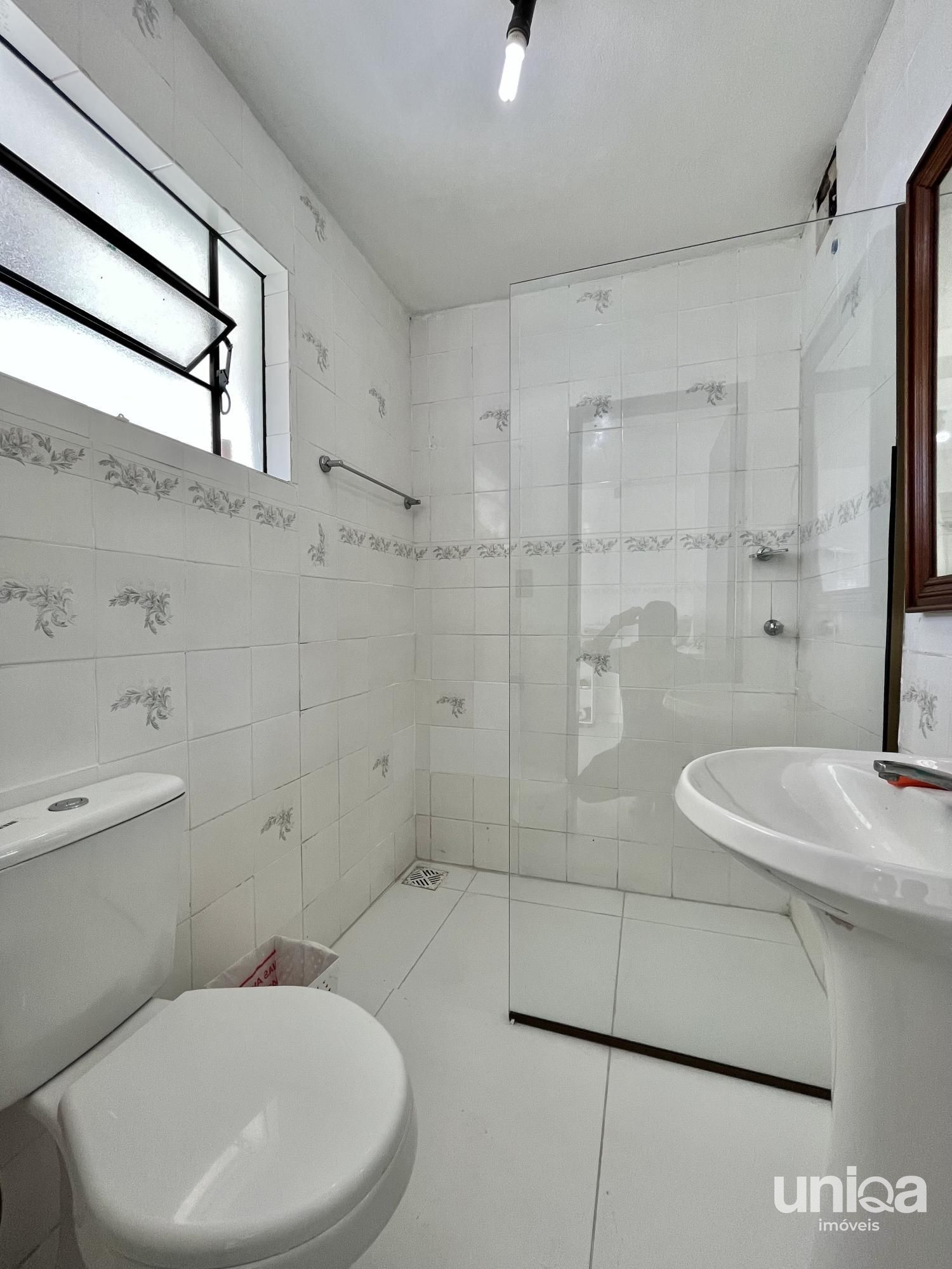 Casa para venda de 05 dormitórios em Santa Maria