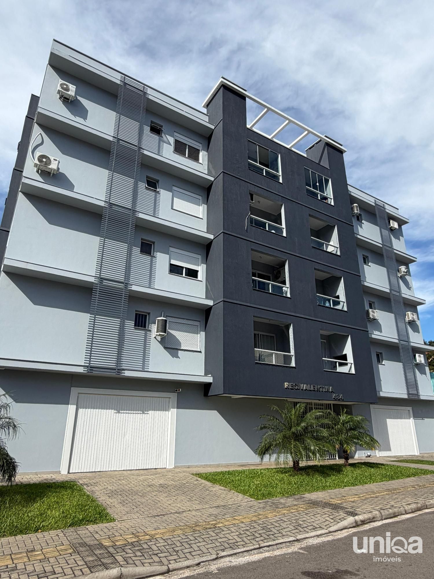Apto 02 dormitórios para venda no Res Valentina em camobi