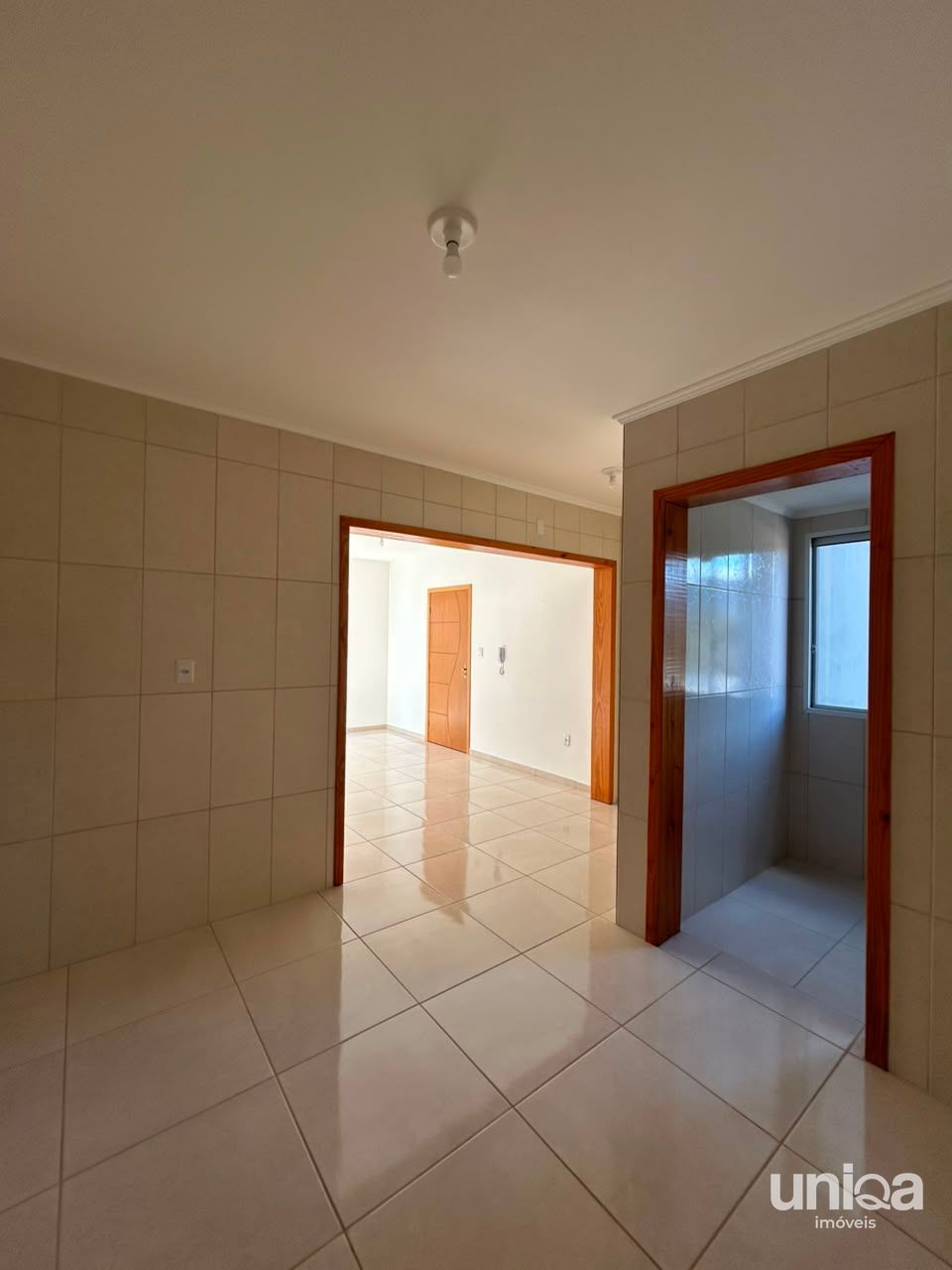Apartamento 02 dormitórios Suíte Garagem em camobi