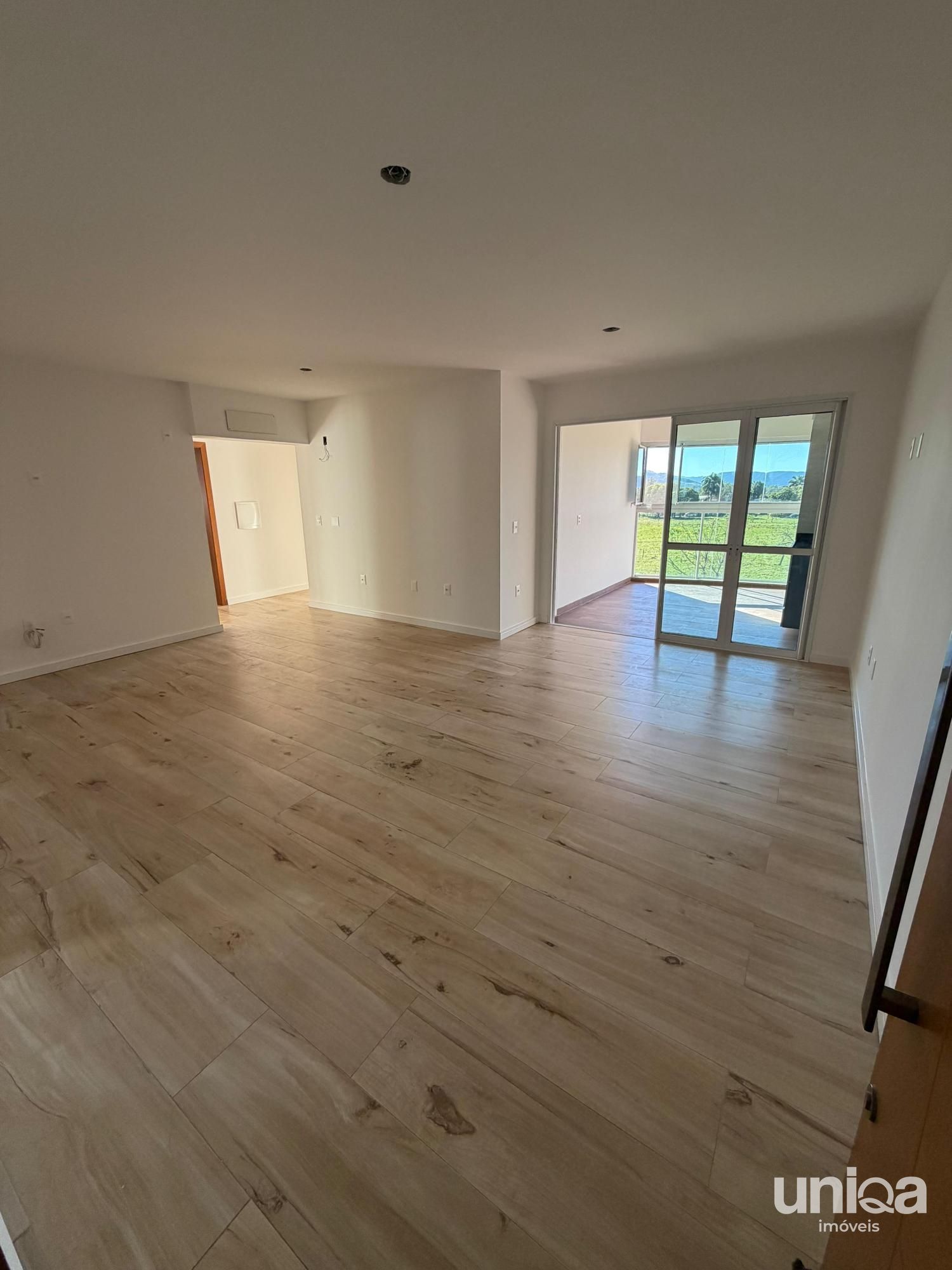 Apartamento 03 dormitórios suíte churrasqueira 02 vagas de garagem ed Sonho Real