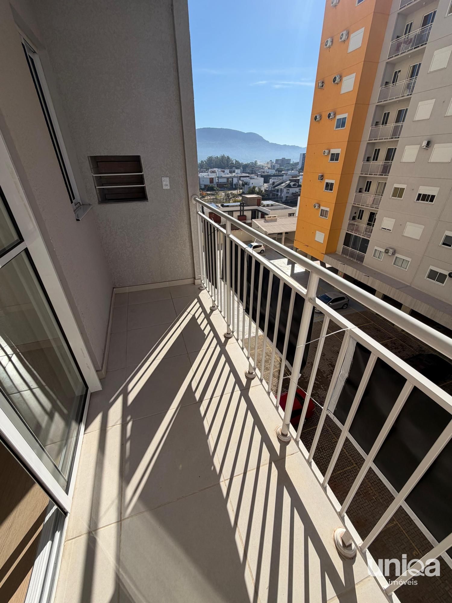 Apto para locação em Camobi de 02 dormitórios Garagem no ed Vila di Siena!