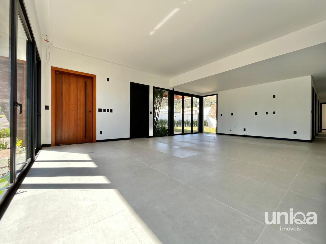 Casa Pórtico projeto da Linea Studio - 195m2 no Condominio Cidade Universitária