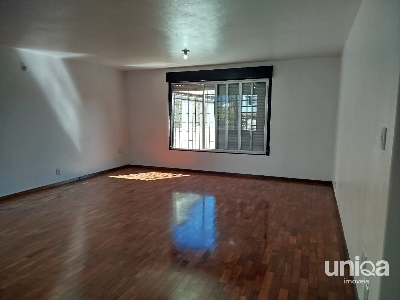 Casa para venda e locação no São José com 03 dormitórios