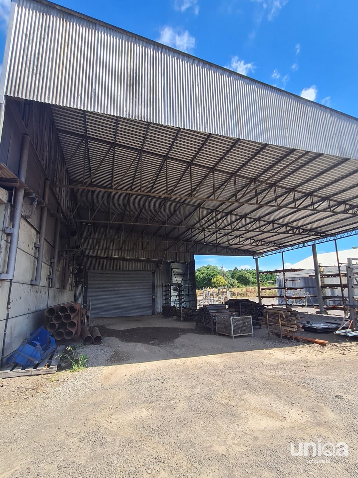 Alugo pavilhões industriais 6.000m2 escritório refeitório em