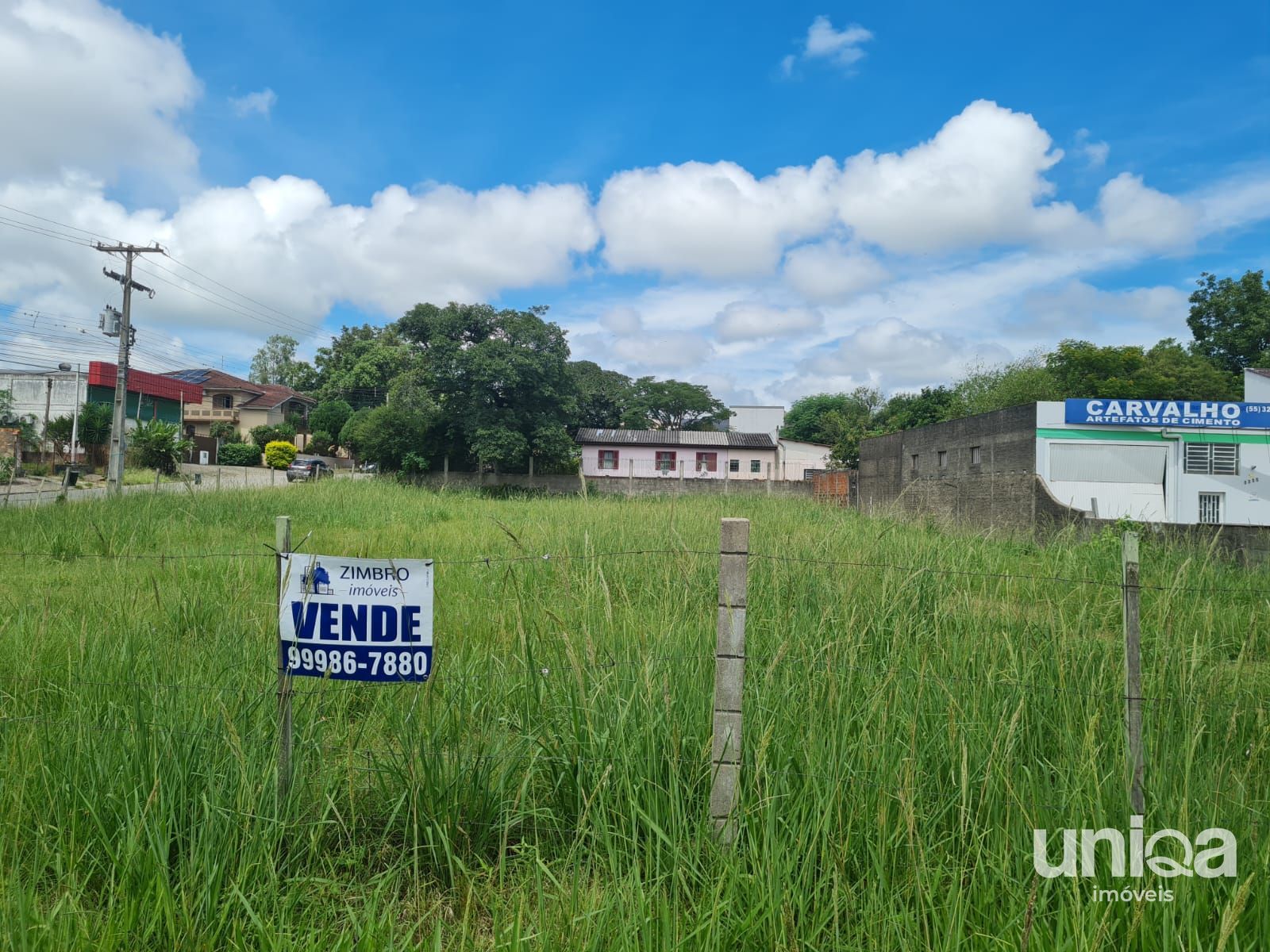 Terreno para venda de esquina com 1.864m2 na Avenida Prefeito Evandro Behr em Sa
