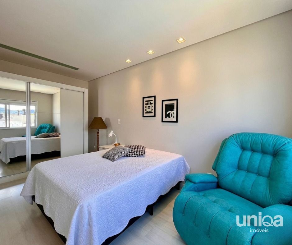 Casa 01 suíte + 02 demi-suítes + piscina no Terras de Santorini Bairro São José