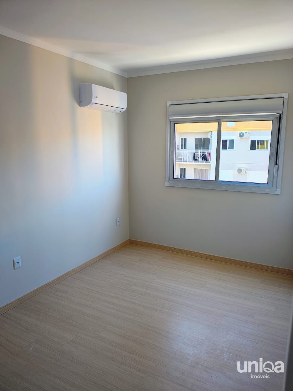 Apto para locação em Camobi de 02 dormitórios Garagem no ed Vila di Siena!