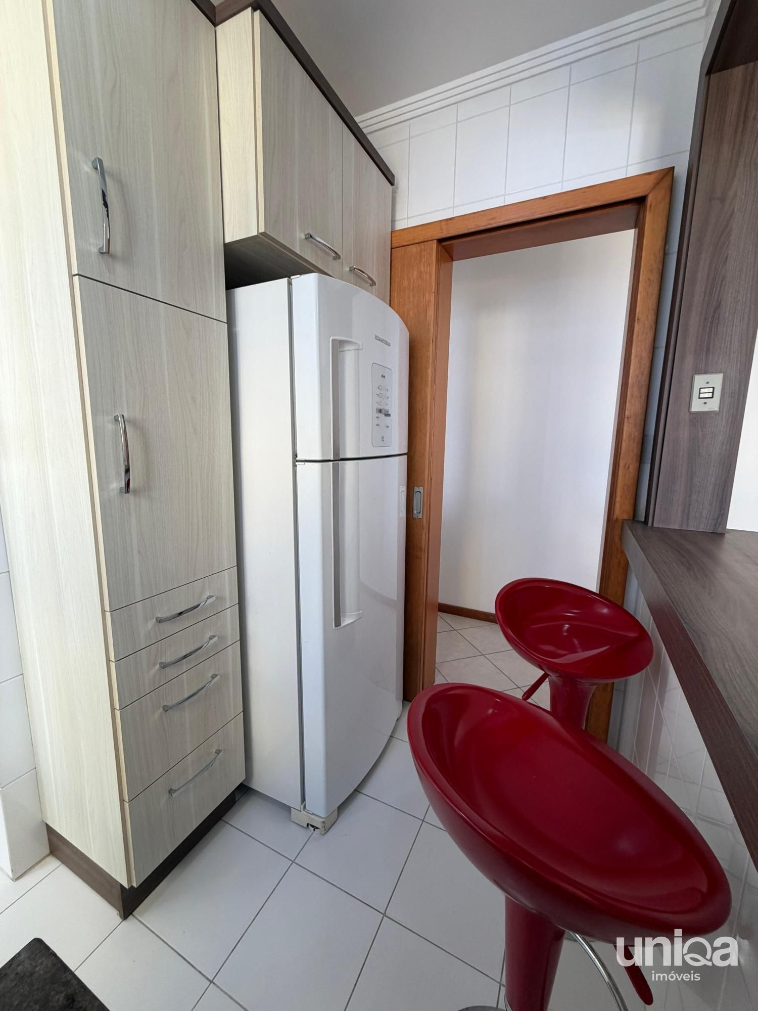 Apto 01 Dormitório 100% mobiliado com sacada e garagem no ed Libra próximo UFN