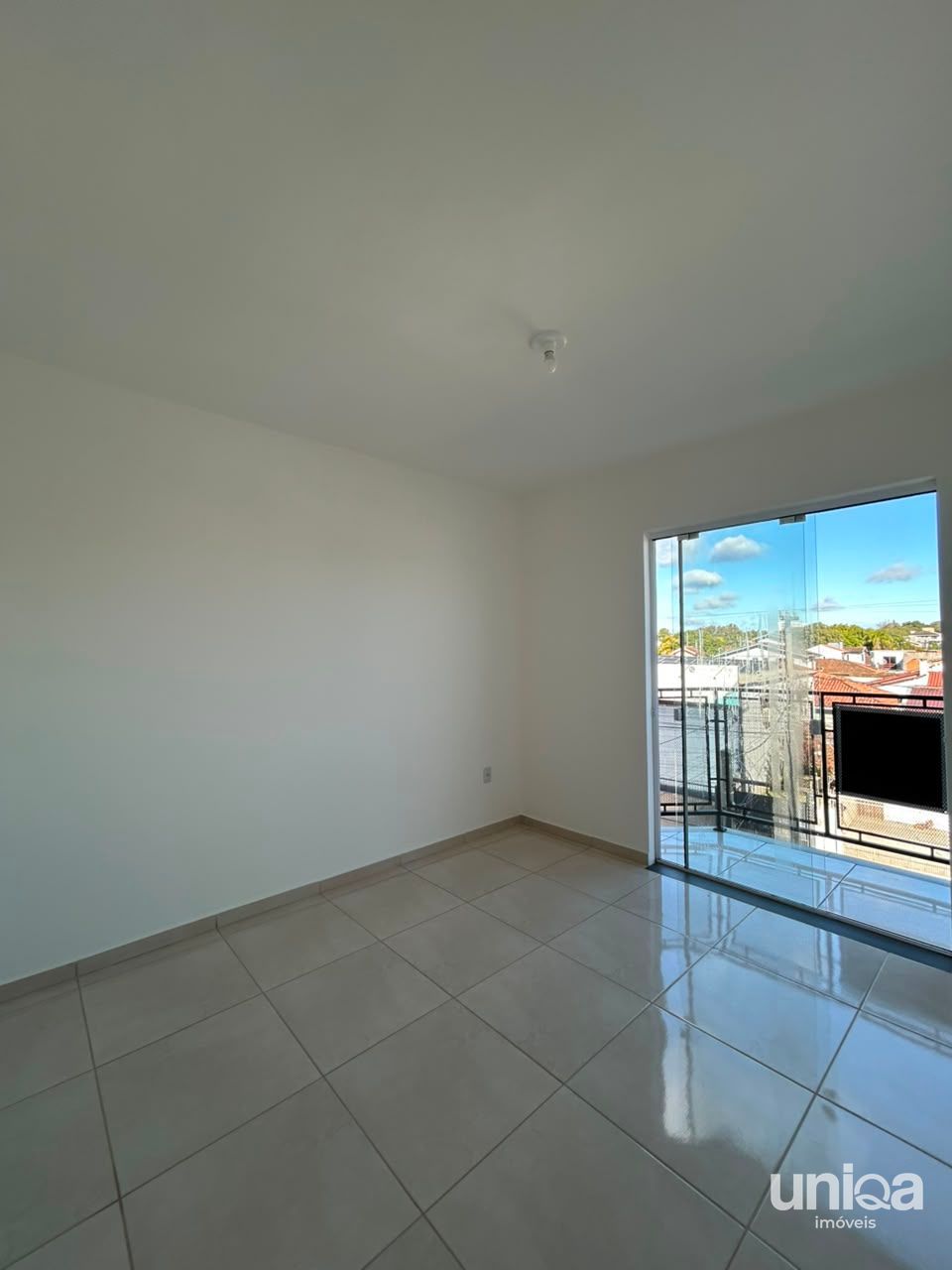 Apartamento 02 dormitórios Suíte Garagem em camobi