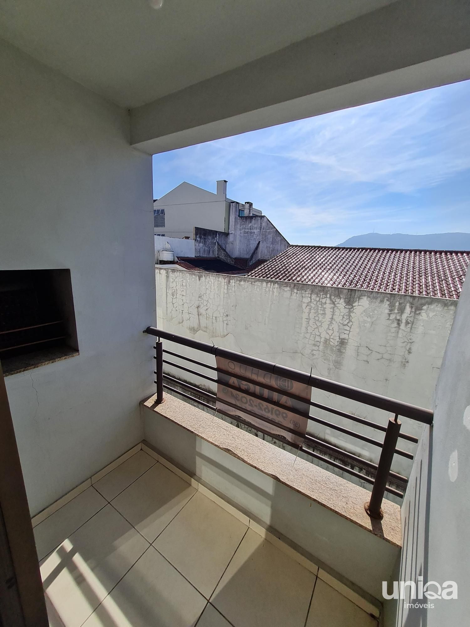 Apartamento 01 dormitório Elevador Garagem Sacada para venda em Santa Maria