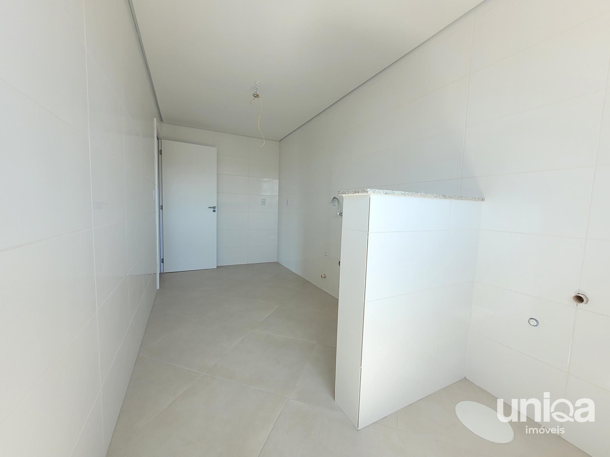 Apartamento 02 dormitórios Suíte Garagem ed Solar do Morro