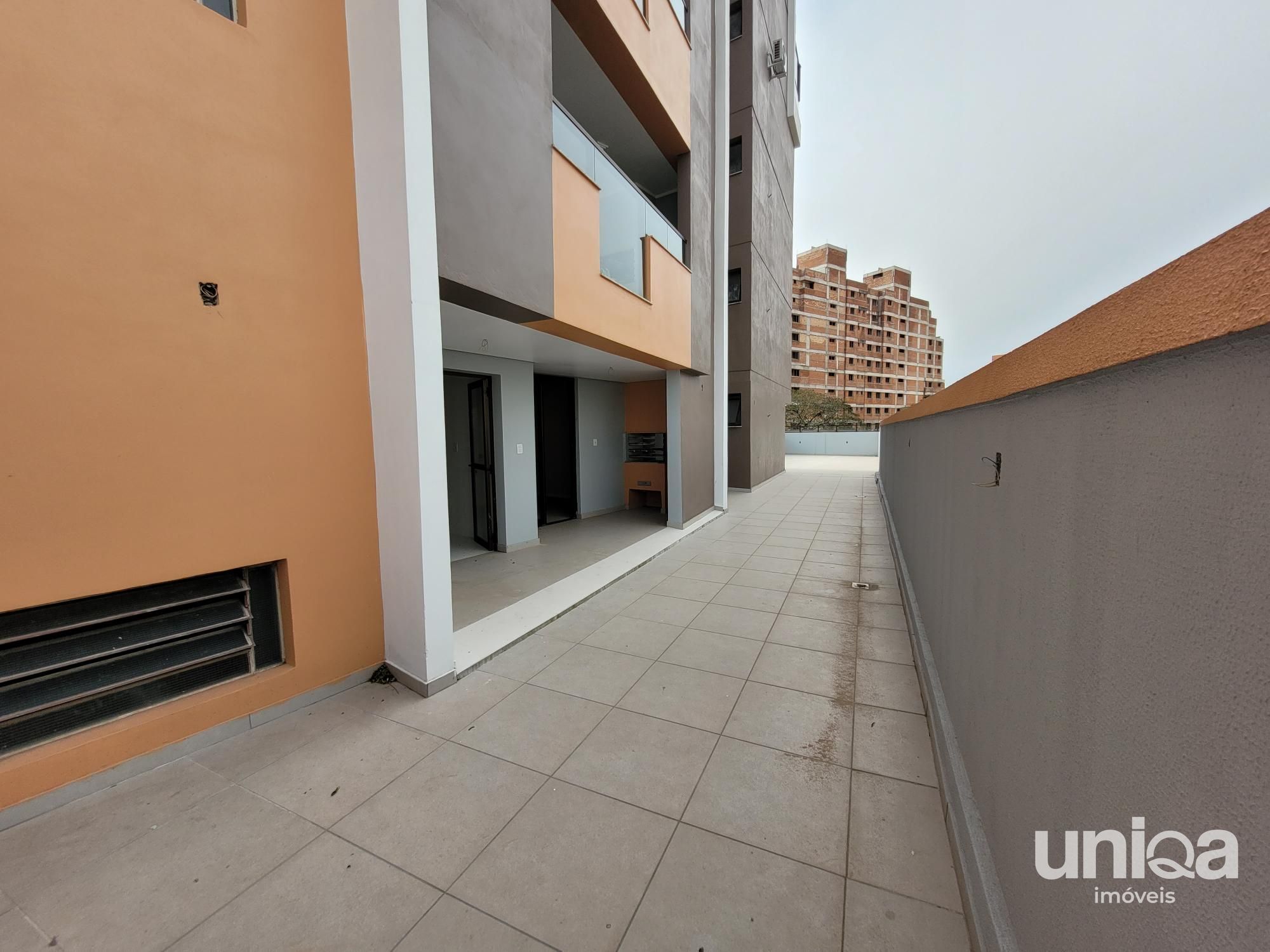 Apto para venda em Santa Maria 2 Dorm 2 garagens Elevador Ed Bernadete Tambara