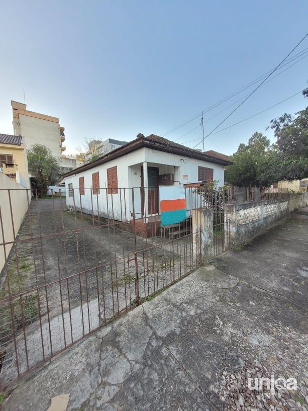 Terreno plano 11 x45 para venda em Santa Maria