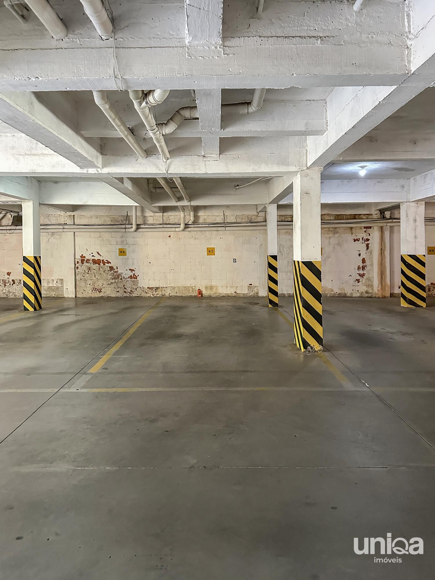 Apto 03 quartos suíte para venda no centro de Sta Maria com garagem 02 carros