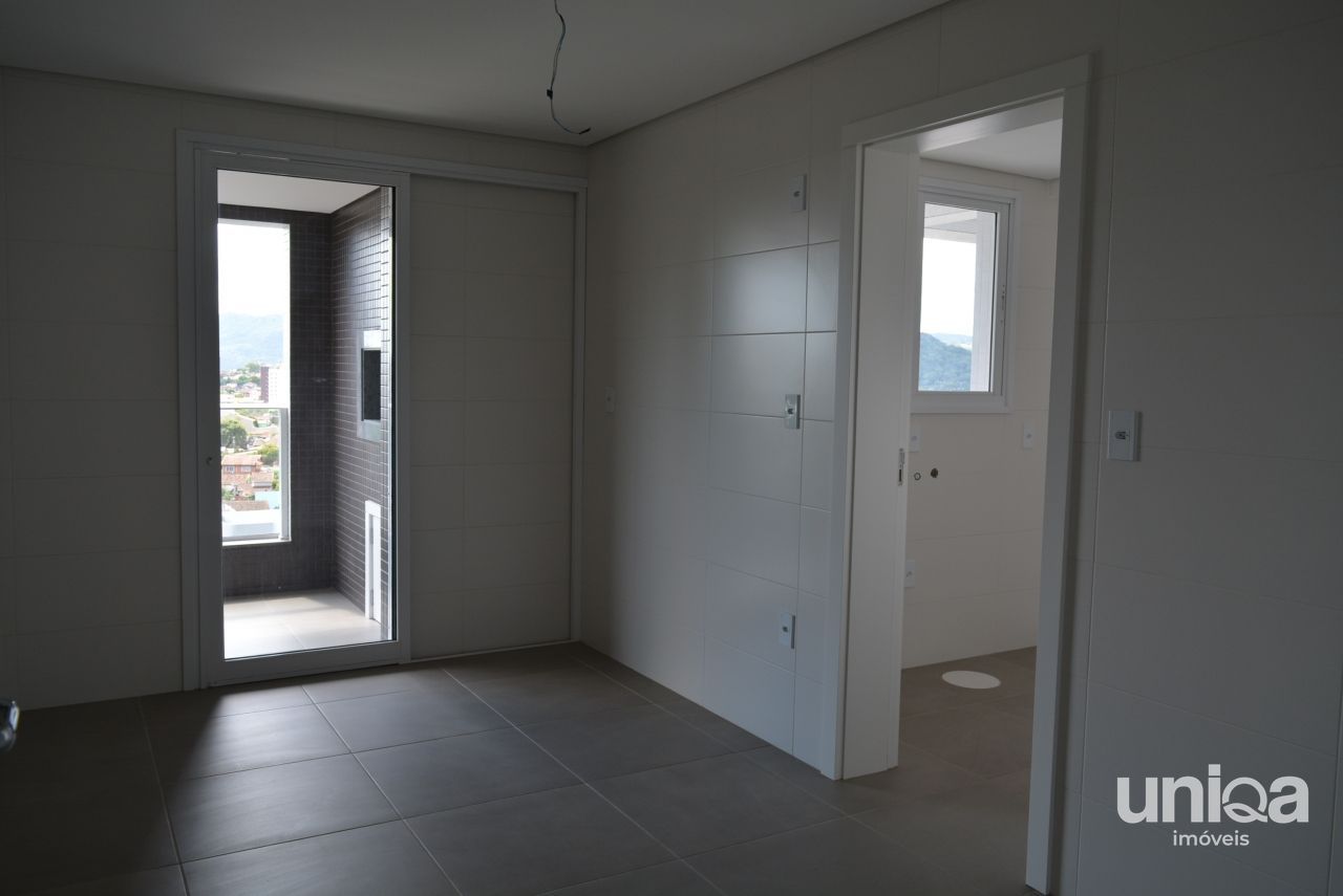 Apto 3 suítes 2 garagens Prédio cm Piscina Salão Festas Sauna Academia - ed Vist