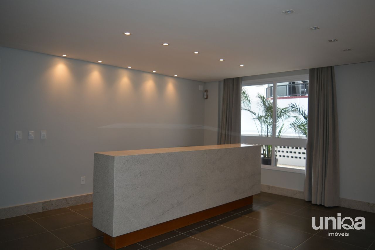 Apto 3 suítes 2 garagens Prédio cm Piscina Salão Festas Sauna Academia - ed Vist