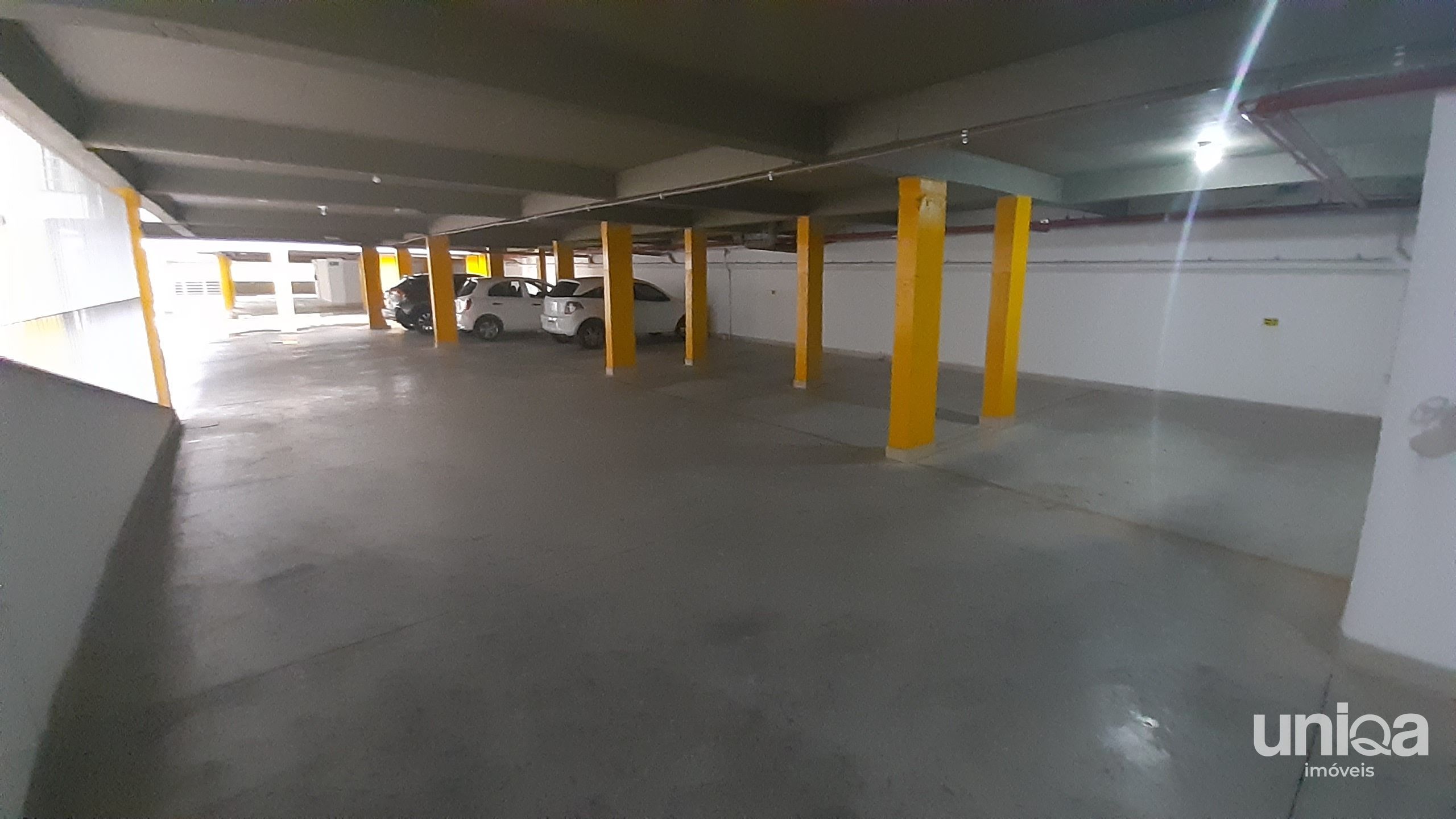 Loja térrea para venda em Santa Maria com Garagem próximo aos Bombeiros Ed Schio
