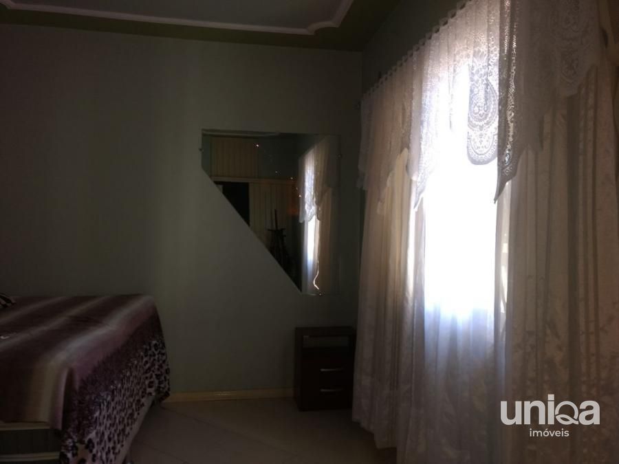 Bairro São José próximo a UFSM. Linda casa 5 dormitórios Garagem Piscina