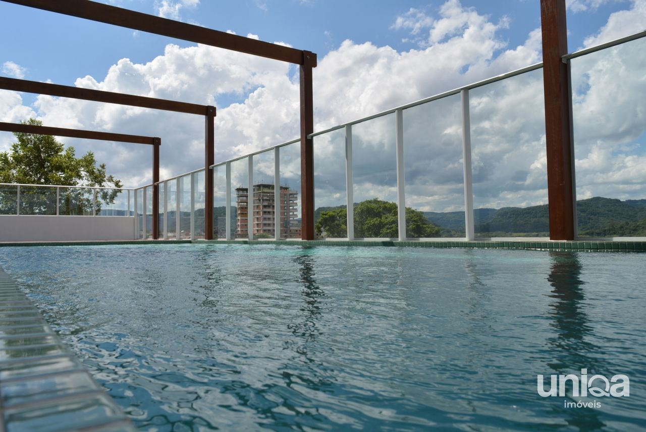 Apto 3 suítes 2 garagens Prédio cm Piscina Salão Festas Sauna Academia - ed Vist