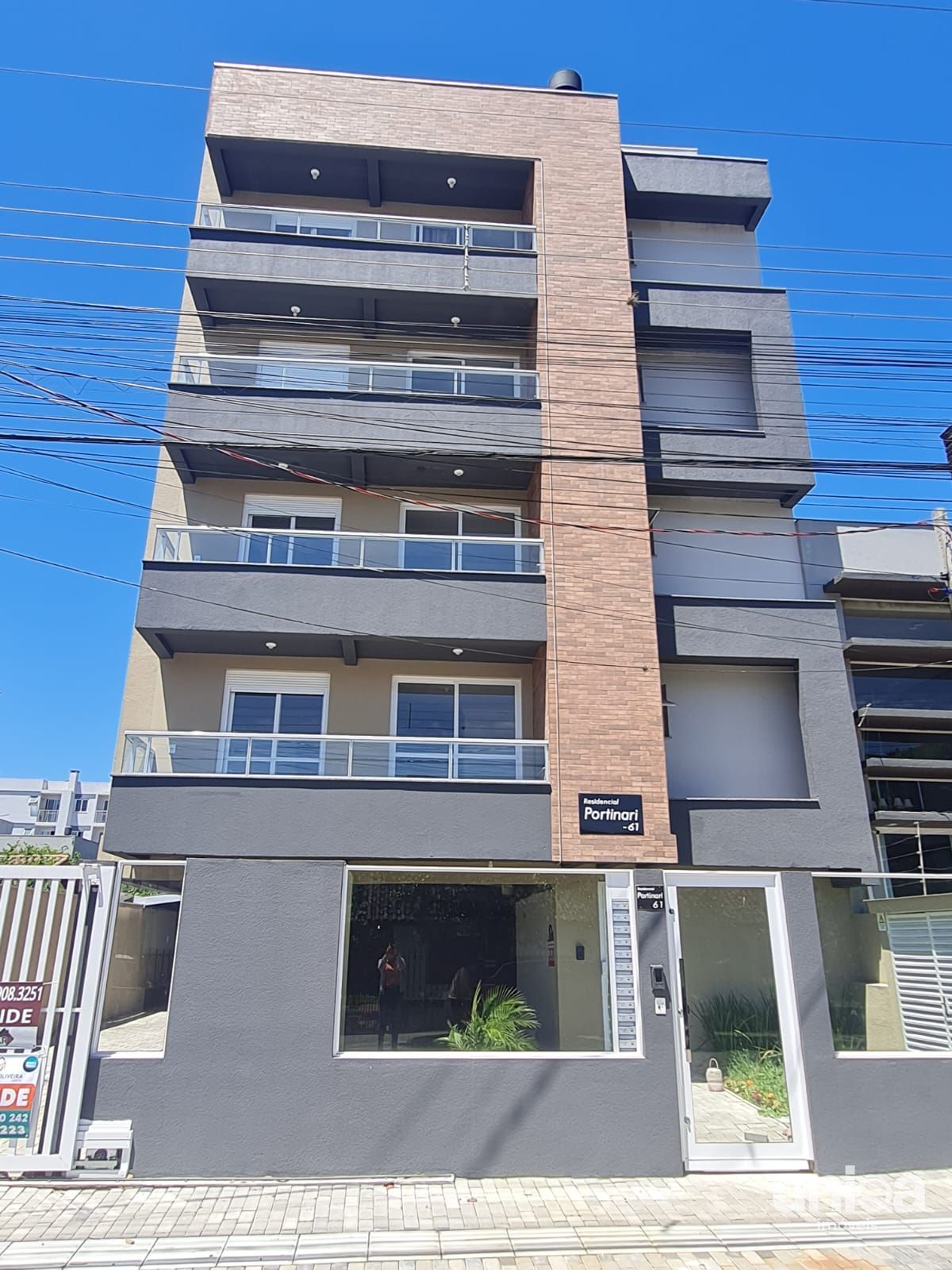 Apto 01 quarto Sacada Churrasqueira Elevador Garagem perto Ufsm ed Portinari