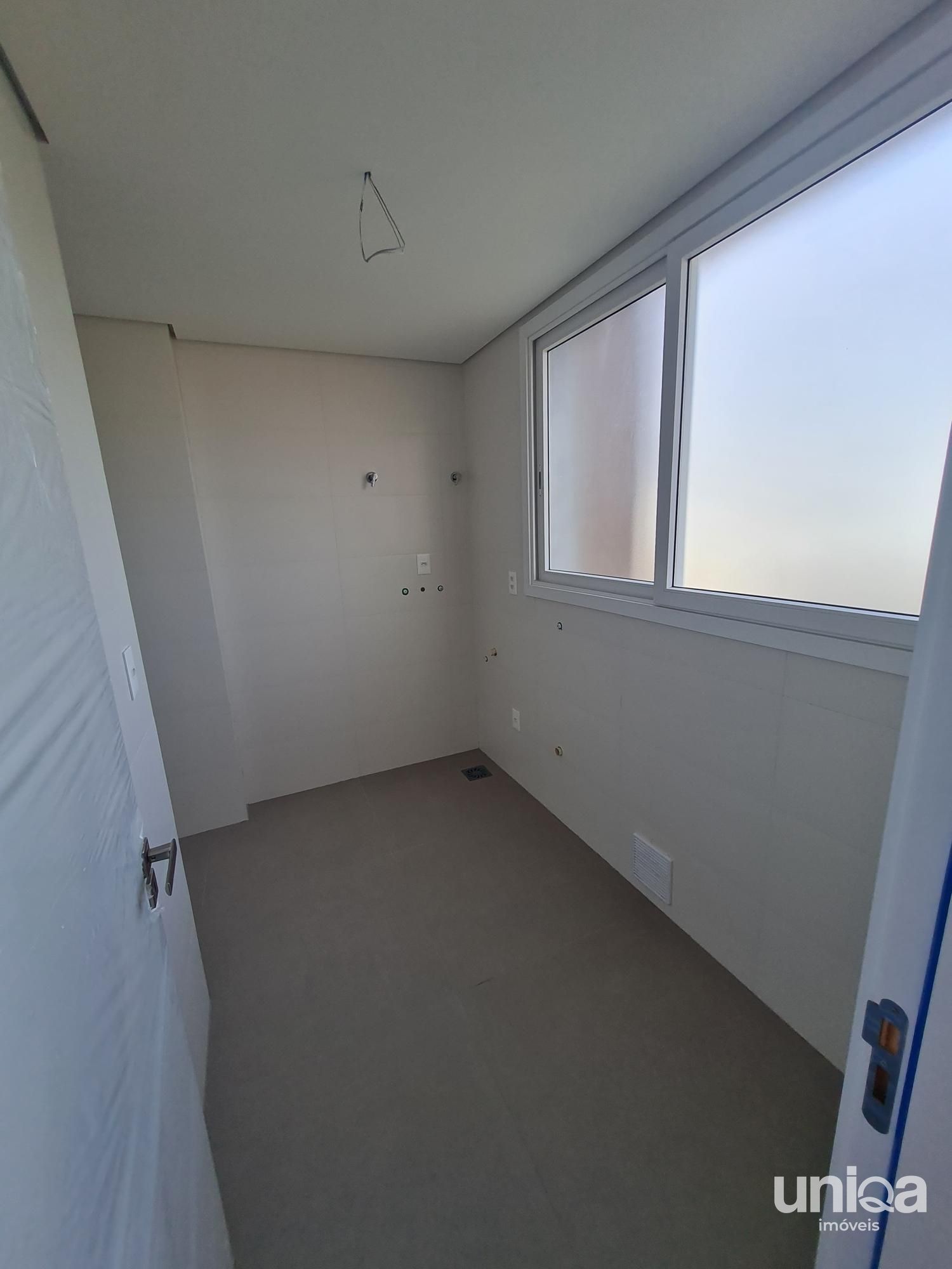 Apartamento 03 suítes bairro Nossa Senhora de Lourdes em Santa Maria ed Ccilia