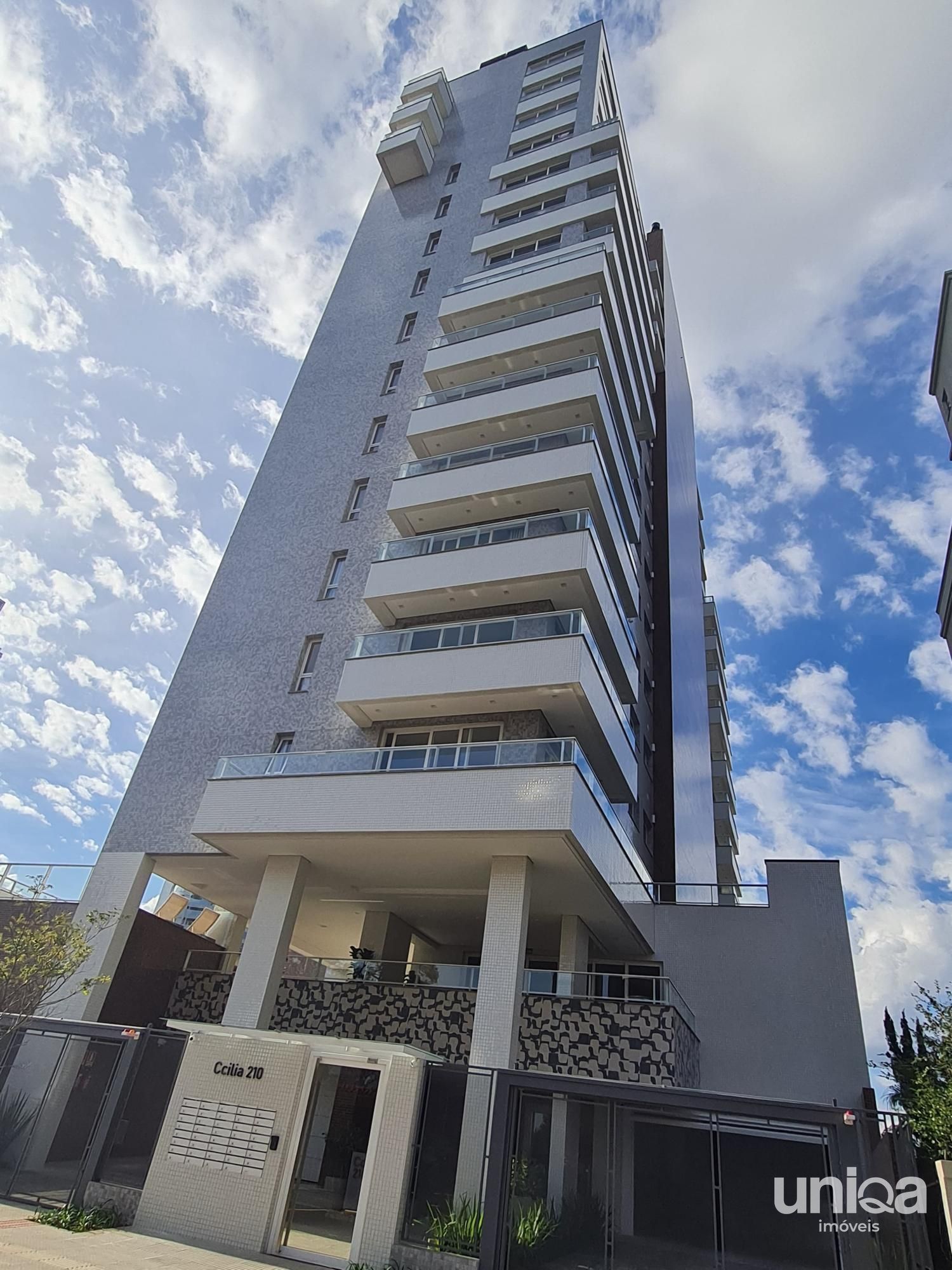 Apartamento 03 suítes bairro Nossa Senhora de Lourdes em Santa Maria ed Ccilia