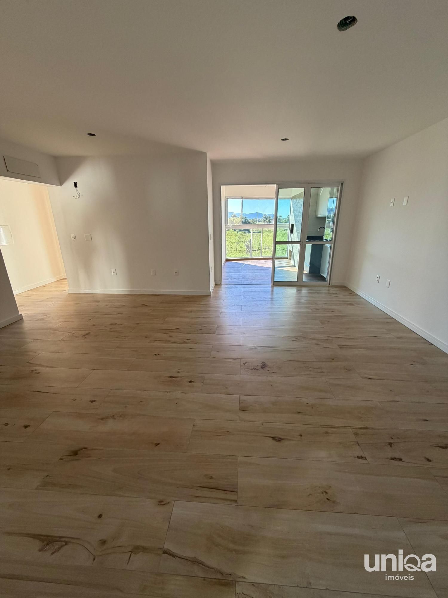 Apartamento 03 dormitórios suíte churrasqueira 02 vagas de garagem ed Sonho Real