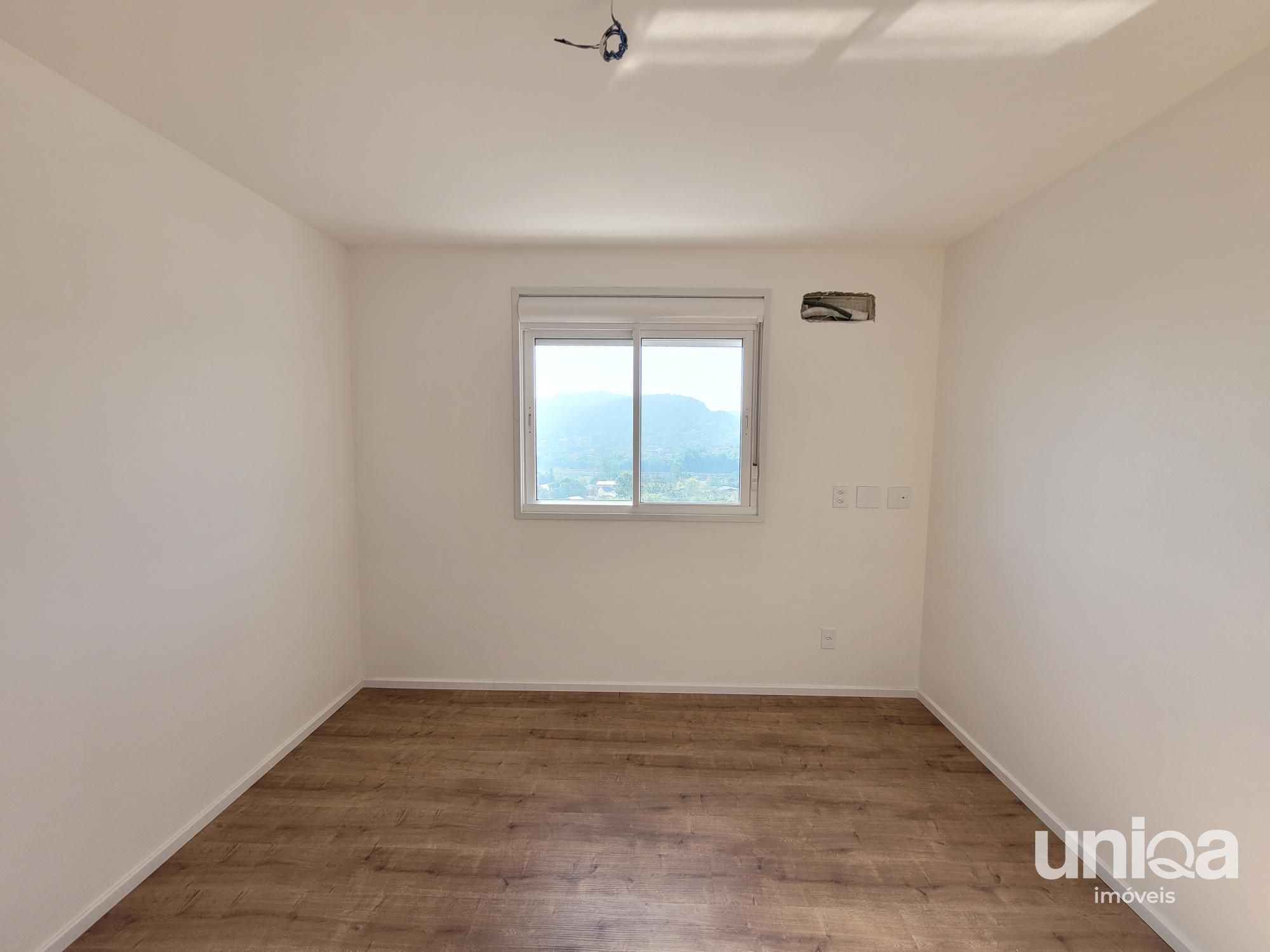 Apartamento 2 dormitórios, com churrasqueira , sacada e garagem