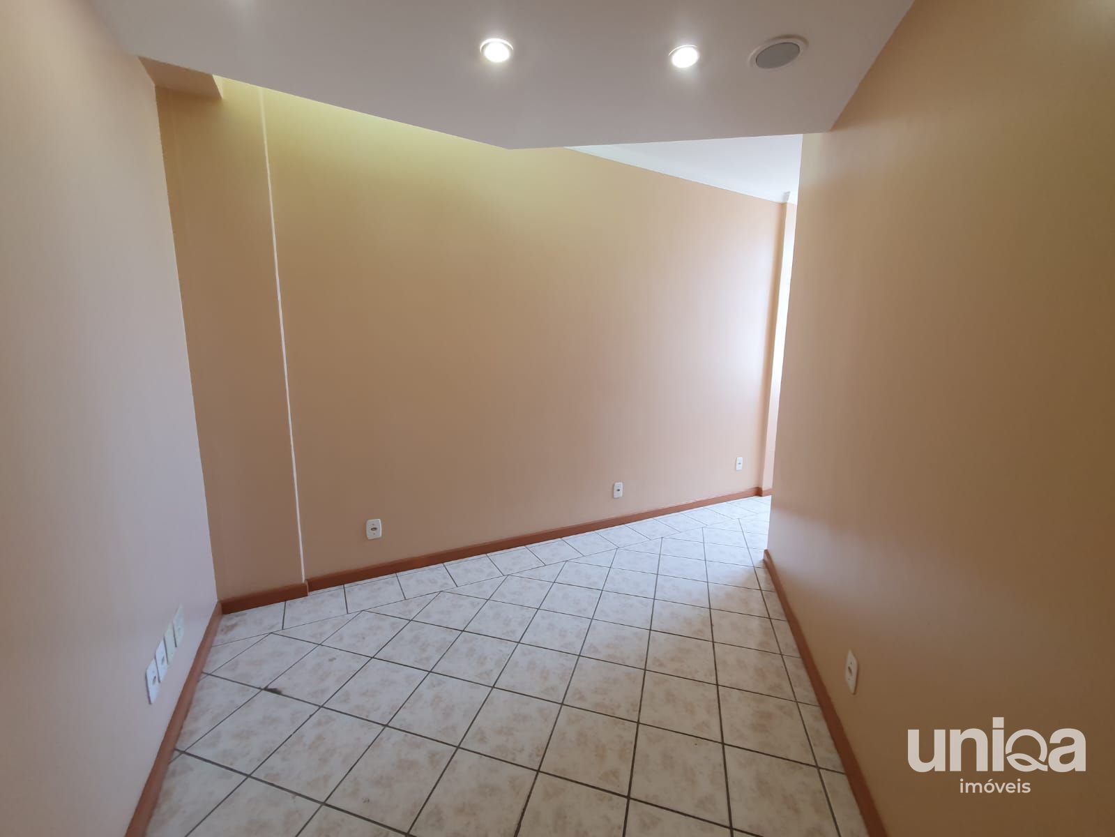 Sala Comercial para consultórios no centro de Santa Maria-RS