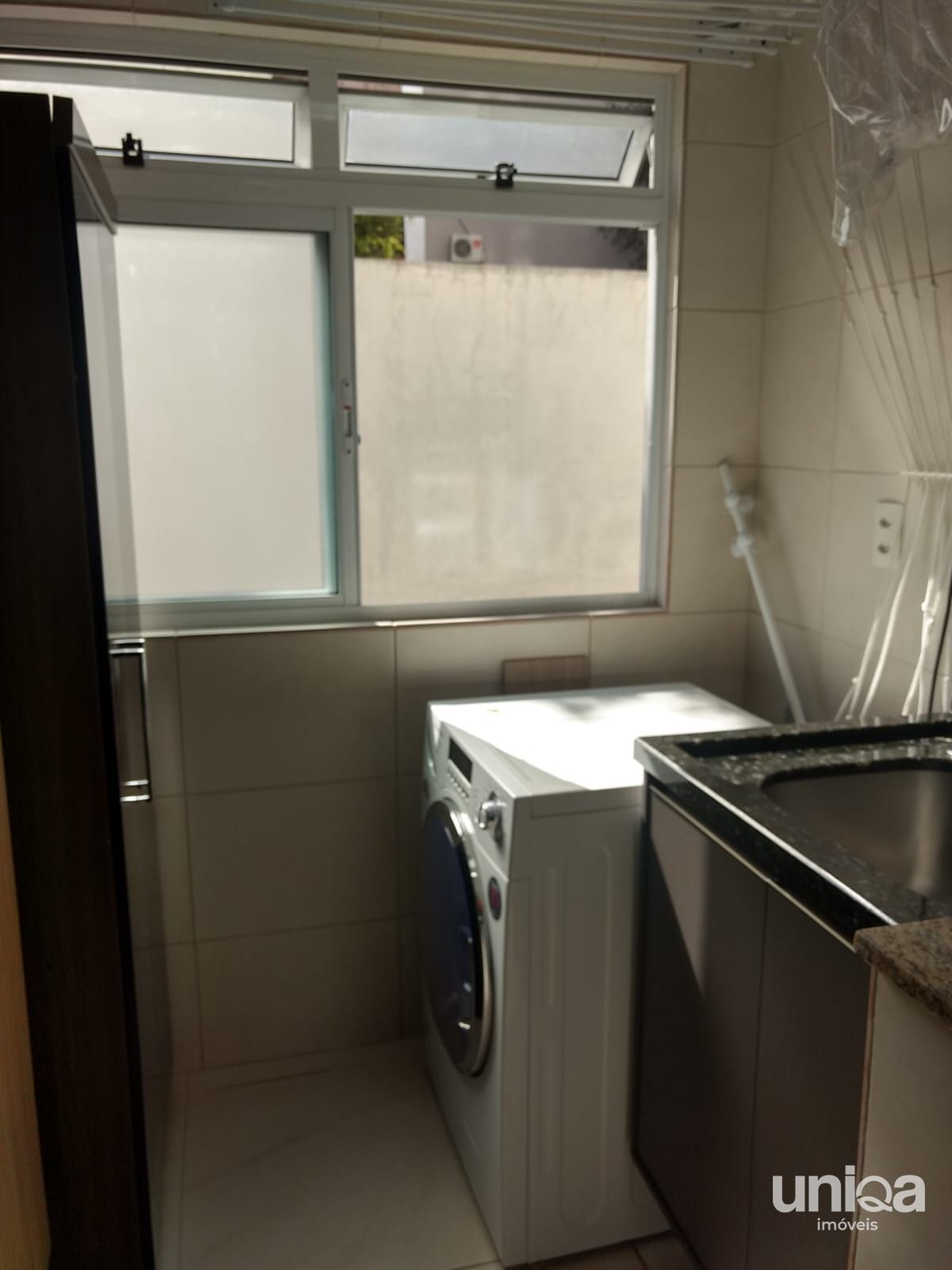 Apartamento de 02 dormitórios para compra no centro de santa