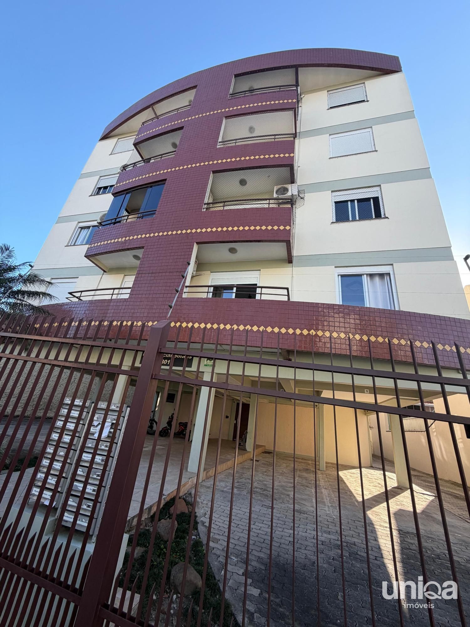 Apto 02 quartos Mobiliado com elevador e garagem ed Solaris em Camobi - foto 1